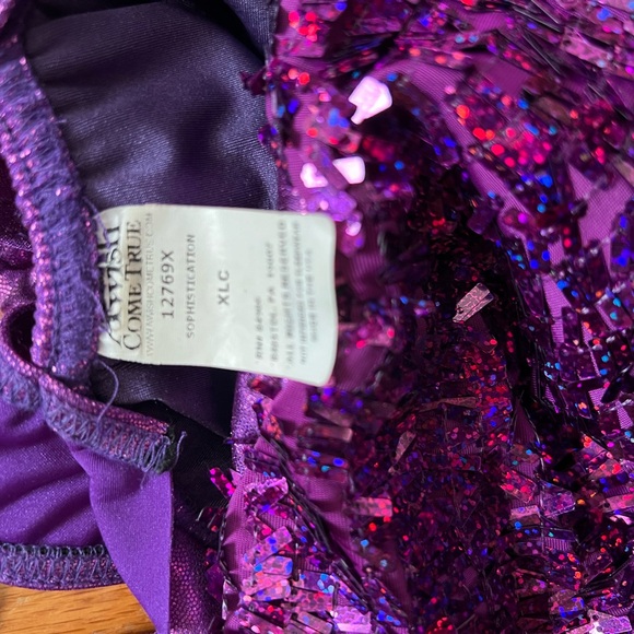 Party/performance Outfit, XLC (girl’s) The brand is “AWISH Come True.” - Picture 5 of 5